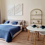 Apartmán 7th Heaven Close To Metro And Center